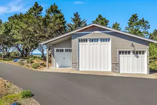 89464 Manion Dr, Warrenton, OR 97146 - Photo 35
