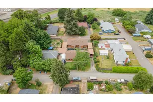 229 Holeman Ave, Eugene, OR 97404 - Photo 17