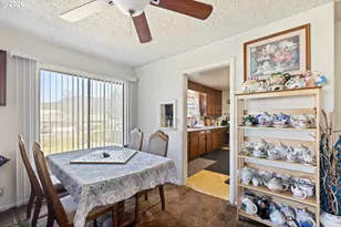 311 SE Grape Ave, Winston, OR 97496 - Photo 11