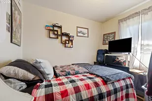 311 SE Grape Ave, Winston, OR 97496 - Photo 23