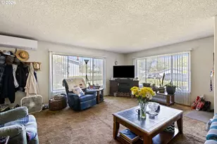 311 SE Grape Ave, Winston, OR 97496 - Photo 5