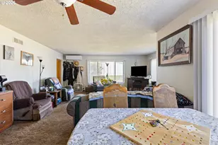 311 SE Grape Ave, Winston, OR 97496 - Photo 9