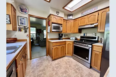 1387 SE Evans Loop, Troutdale, OR 97060 - Photo 19