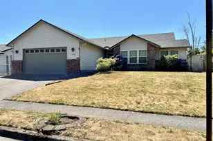 1387 SE Evans Loop, Troutdale, OR 97060 - Photo 1