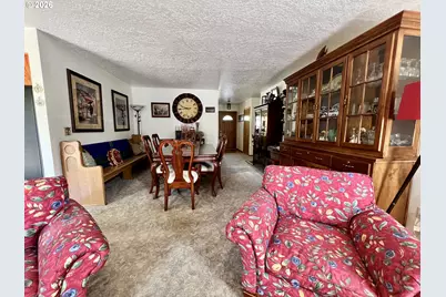 1387 SE Evans Loop, Troutdale, OR 97060 - Photo 11