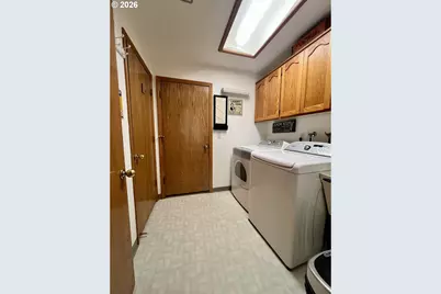1387 SE Evans Loop, Troutdale, OR 97060 - Photo 35