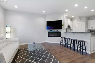 12685 SE Zion St, Damascus, OR 97089 - Photo 5