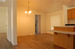 49545 McKenzie Hwy, Vida, OR 97488 - Photo 15