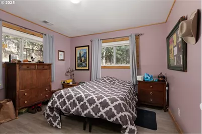 174 N Circle Dr, Tygh Valley, OR 97063 - Photo 11