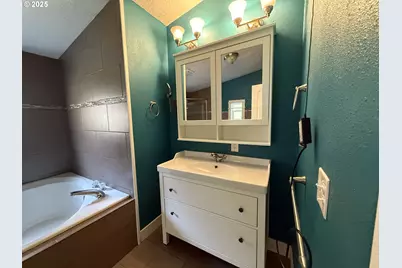 70407 Schumacher Rd, Rainier, OR 97048 - Photo 13