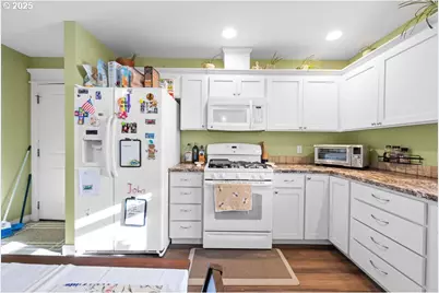 1676 SE 3rd St, Astoria, OR 97103 - Photo 11