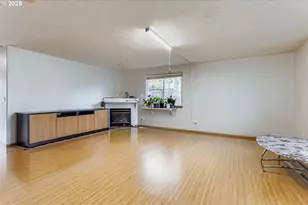 9827 N Ivanhoe St, Portland, OR 97203 - Photo 9