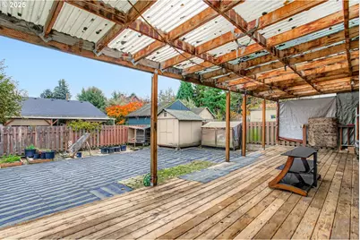 9827 N Ivanhoe St, Portland, OR 97203 - Photo 29