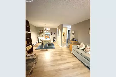 29700 SW Courtside Dr #43, Wilsonville, OR 97070 - Photo 9