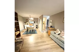 29700 SW Courtside Dr, Wilsonville, OR 97070 - Photo 9