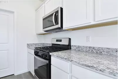 3990 SW Duniway Ln, Gresham, OR 97080 - Photo 13