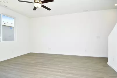 3990 SW Duniway Ln, Gresham, OR 97080 - Photo 7