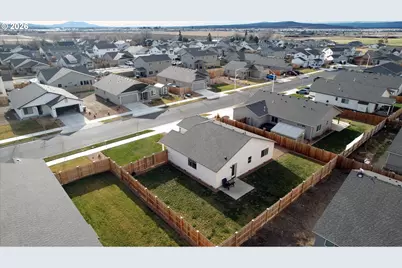 262 NW Par Ave, Madras, OR 97741 - Photo 23
