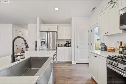 262 NW Par Ave, Madras, OR 97741 - Photo 9