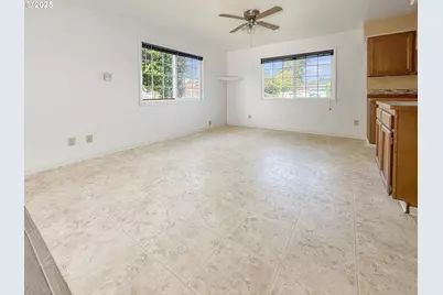 221 Musser St, Brookings, OR 97415 - Photo 11