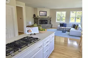 1221 SW Forest Meadows Way, Lake Oswego, OR 97034 - Photo 13