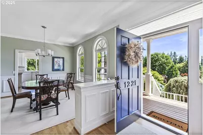 1221 SW Forest Meadows Way, Lake Oswego, OR 97034 - Photo 9