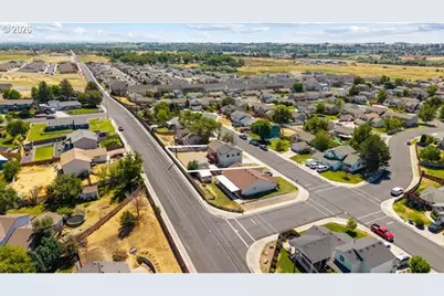 607 E Autumn Ave, Hermiston, OR 97838 - Photo 43