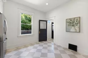 4054 N Missouri Ave, Portland, OR 97227 - Photo 11
