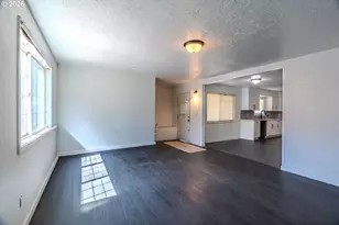 2350 SE 121st Ave, Portland, OR 97216 - Photo 5