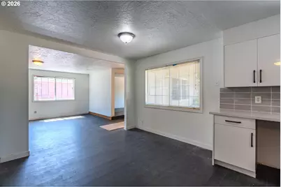 2350 SE 121st Ave, Portland, OR 97216 - Photo 9