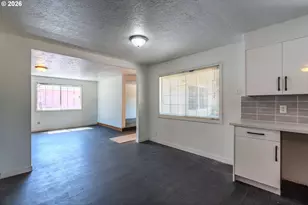 2350 SE 121st Ave, Portland, OR 97216 - Photo 9