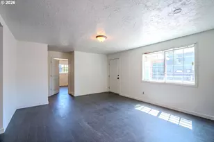 2350 SE 121st Ave, Portland, OR 97216 - Photo 7