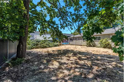 2350 SE 121st Ave, Portland, OR 97216 - Photo 47
