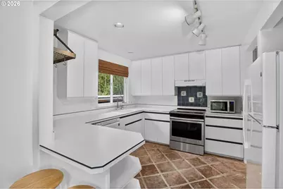 532 4th St, Manzanita, OR 97130 - Photo 13