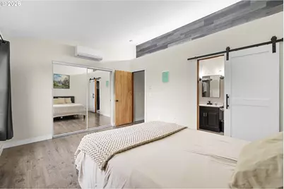 8528 SE Woodstock Blvd, Portland, OR 97266 - Photo 21