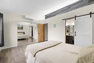 8528 SE Woodstock Blvd, Portland, OR 97266 - Photo 21