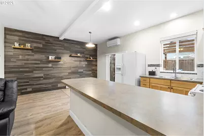 8528 SE Woodstock Blvd, Portland, OR 97266 - Photo 9