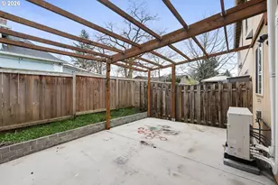 8528 SE Woodstock Blvd, Portland, OR 97266 - Photo 31