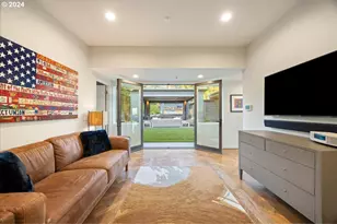 1933 Highlands Loop, Lake Oswego, OR 97034 - Photo 31