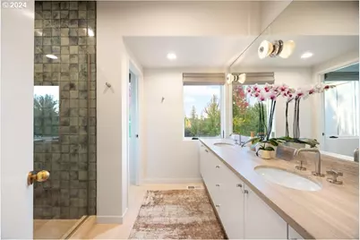 1933 Highlands Loop, Lake Oswego, OR 97034 - Photo 35