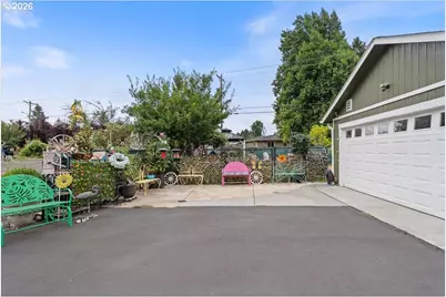 1433 NE 201st Ave, Fairview, OR 97024 - Photo 5