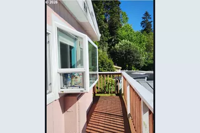 66642 E Bay Rd, North Bend, OR 97459 - Photo 5