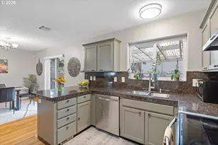 3243 SE 119th Ave, Portland, OR 97266 - Photo 7