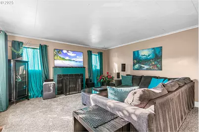 608 S Ivy St, Medford, OR 97501 - Photo 3