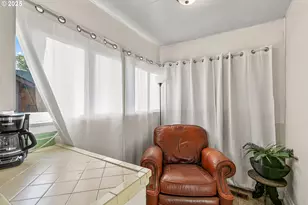 608 S Ivy St, Medford, OR 97501 - Photo 13