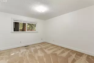 1920 SW Pheasant Dr, Beaverton, OR 97003 - Photo 35