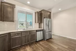 146 Zephyr Dr, Silver Lake, WA 98645 - Photo 9