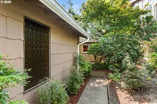 18 Wheatherstone, Lake Oswego, OR 97035 - Photo 3