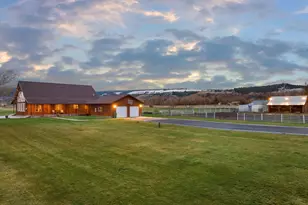 62123 Chandler Loop, La Grande, OR 97850 - Photo 1