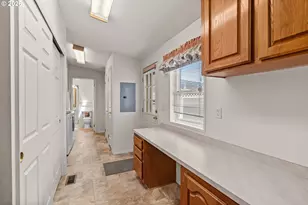 5359 Club Dr, Eugene, OR 97402 - Photo 19